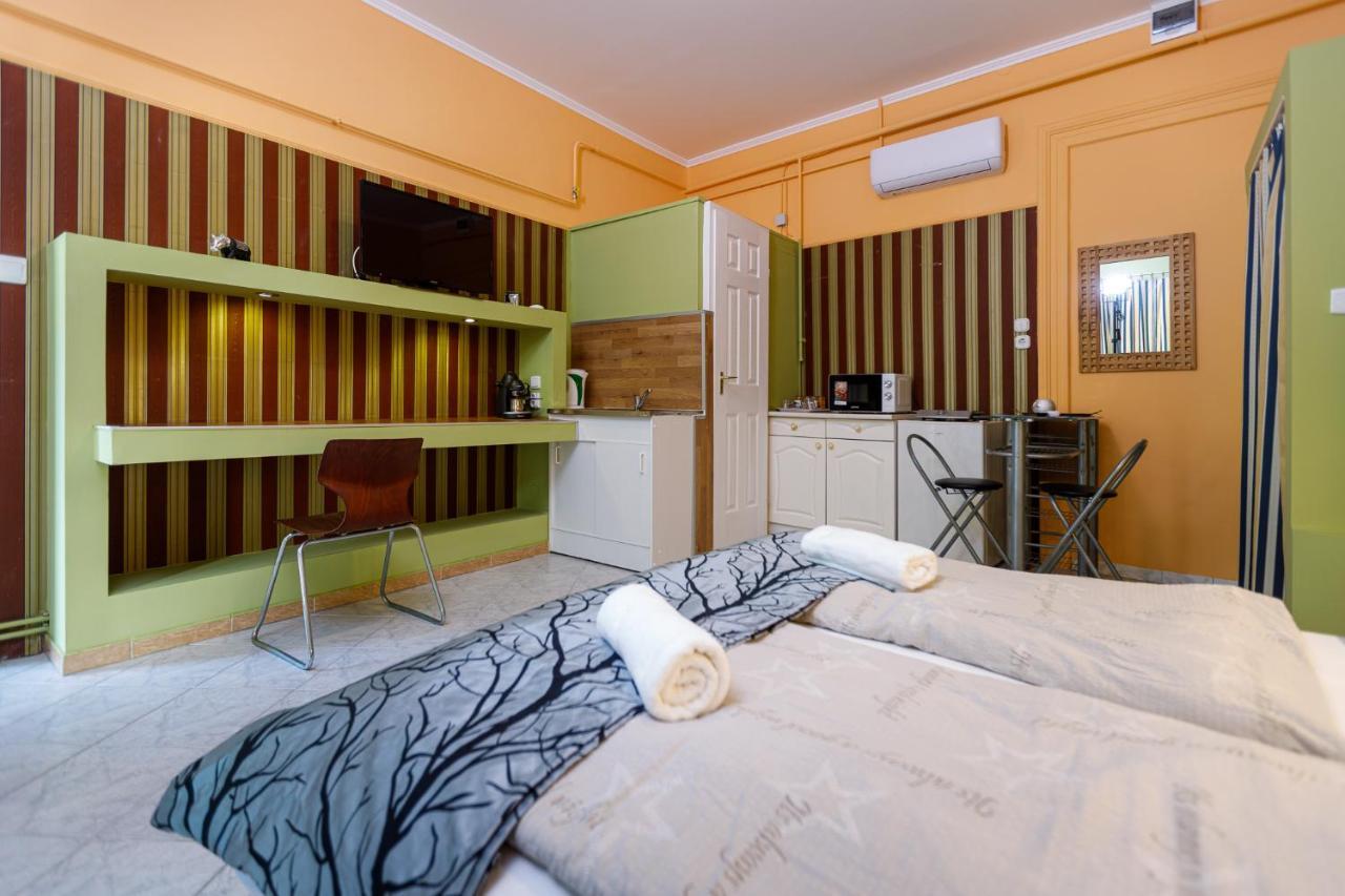 גיולה Central Apartman מראה חיצוני תמונה