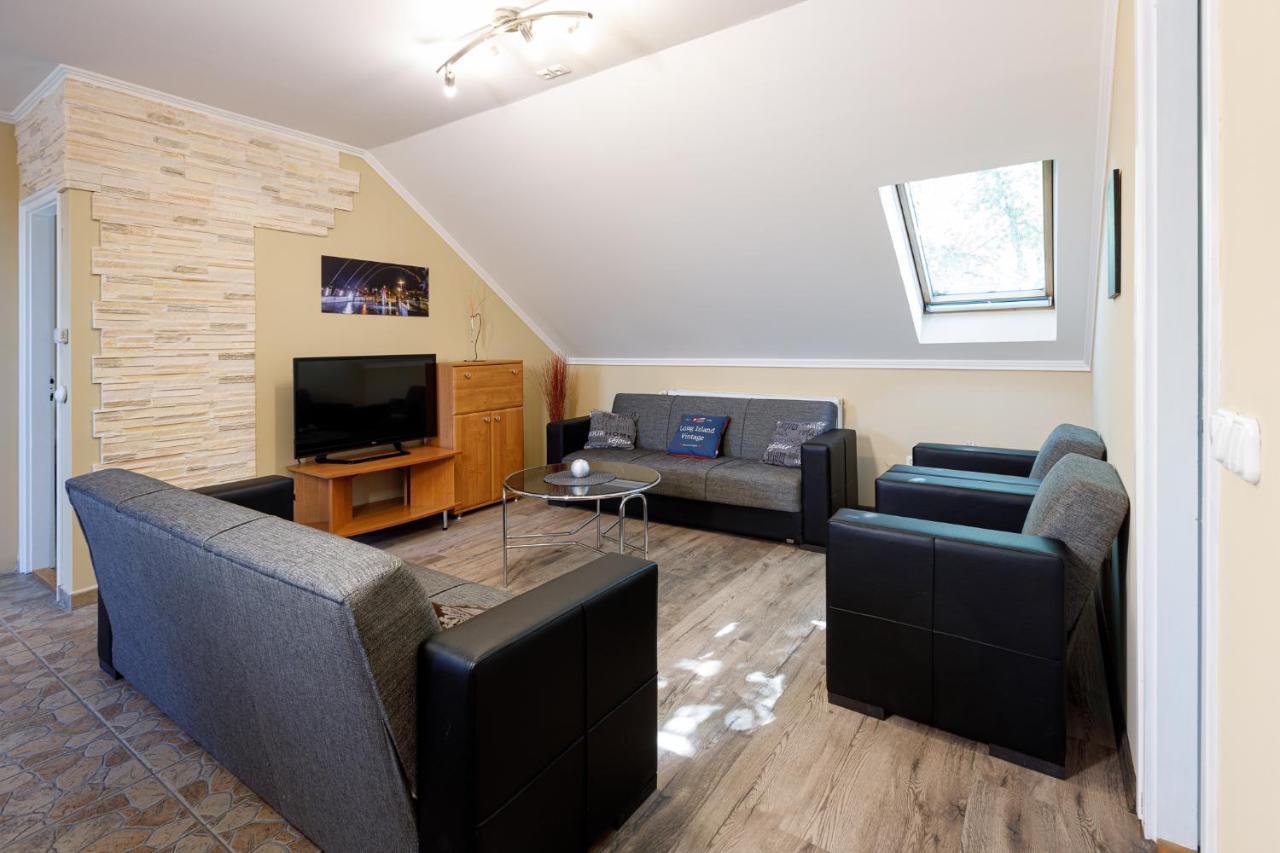 גיולה Central Apartman מראה חיצוני תמונה