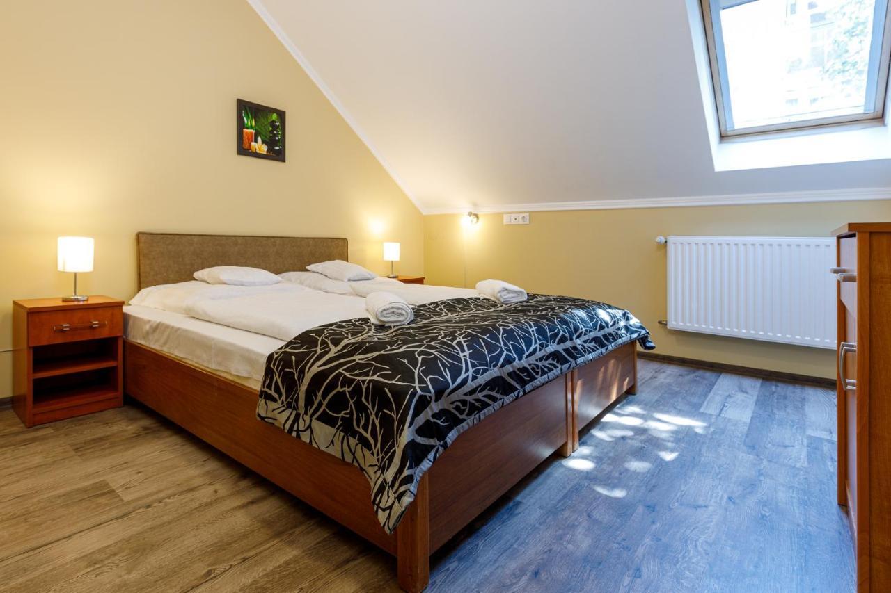 גיולה Central Apartman מראה חיצוני תמונה