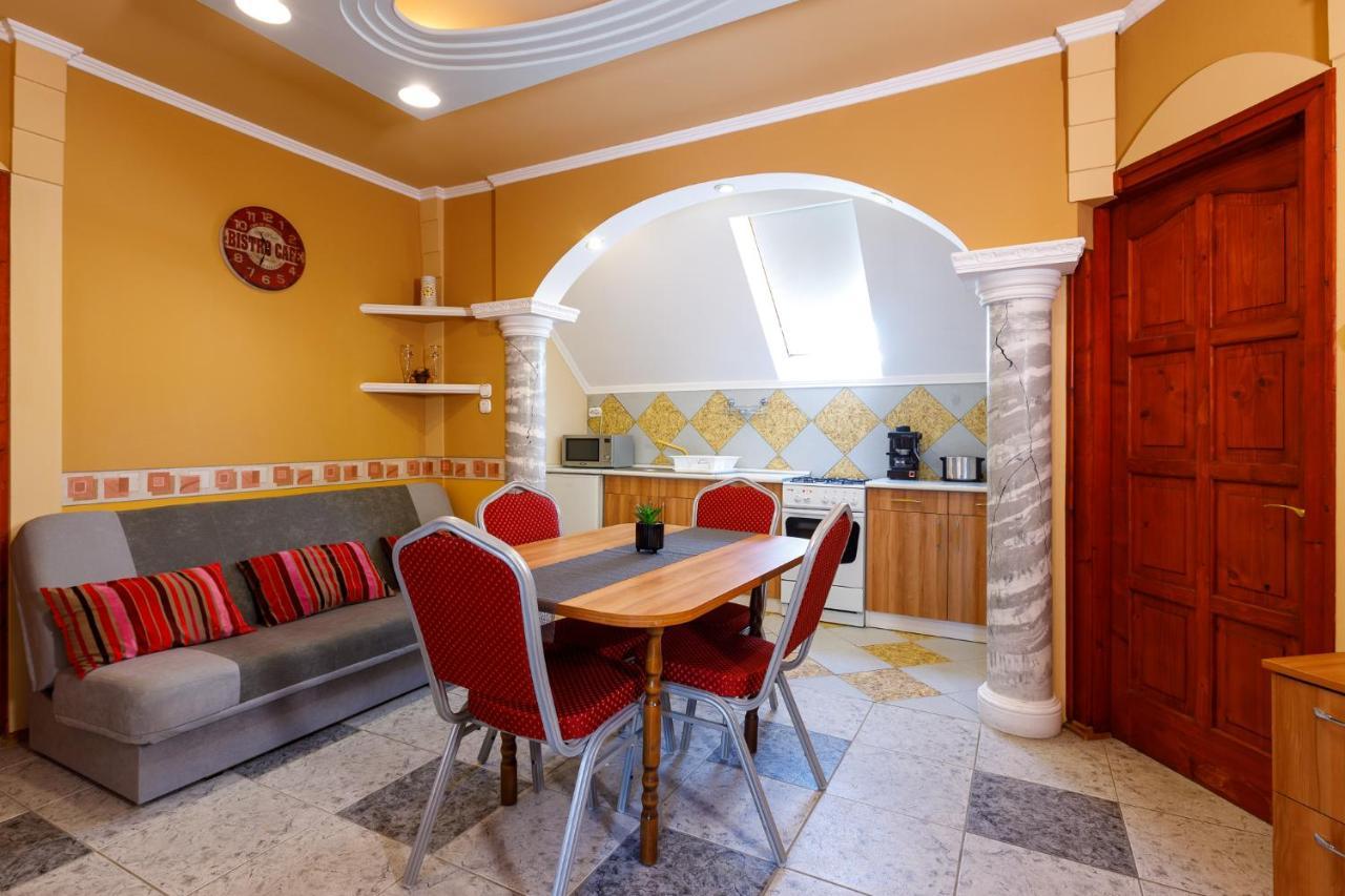 גיולה Central Apartman מראה חיצוני תמונה