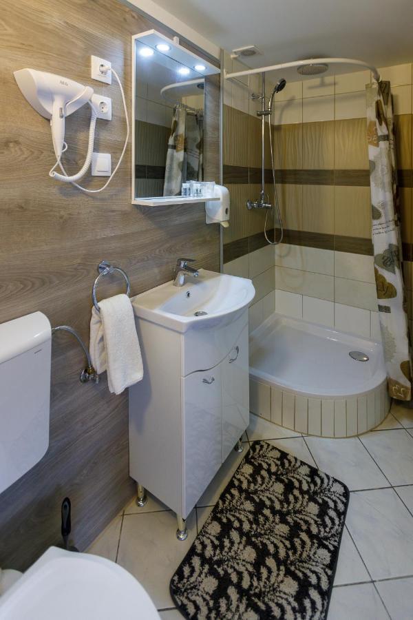 גיולה Central Apartman מראה חיצוני תמונה