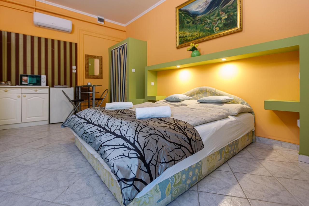 גיולה Central Apartman מראה חיצוני תמונה