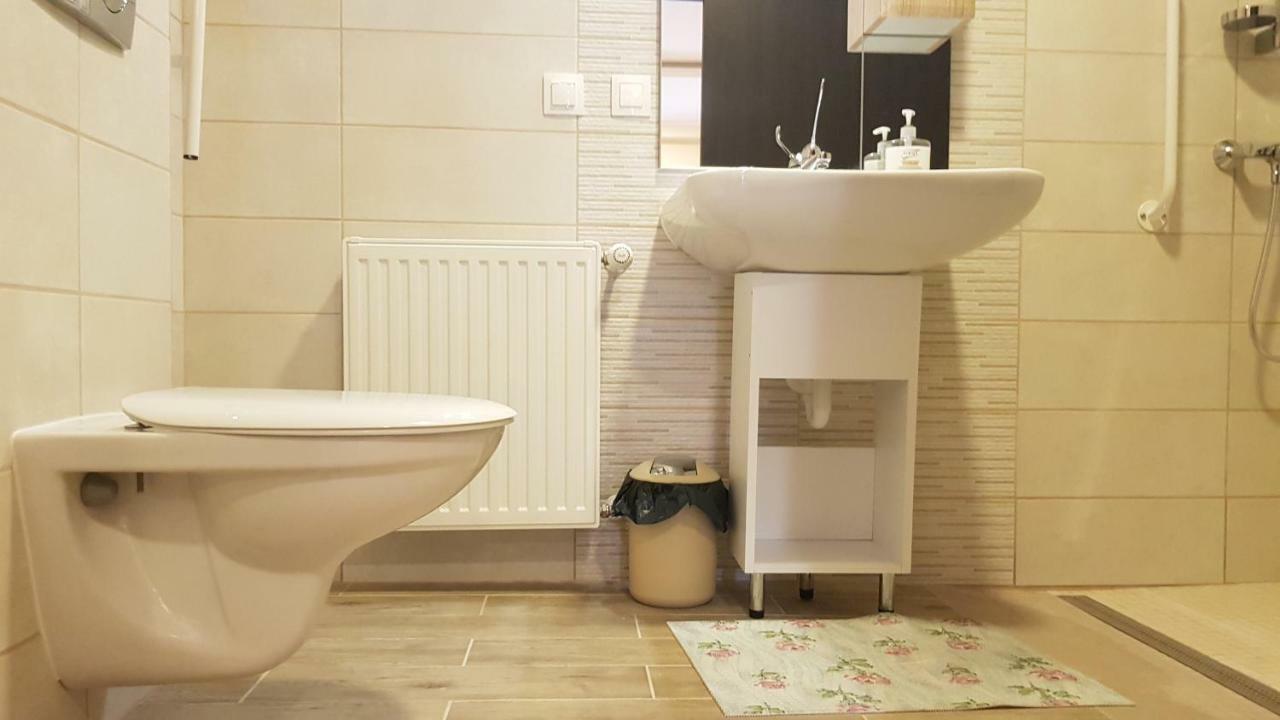 גיולה Central Apartman מראה חיצוני תמונה